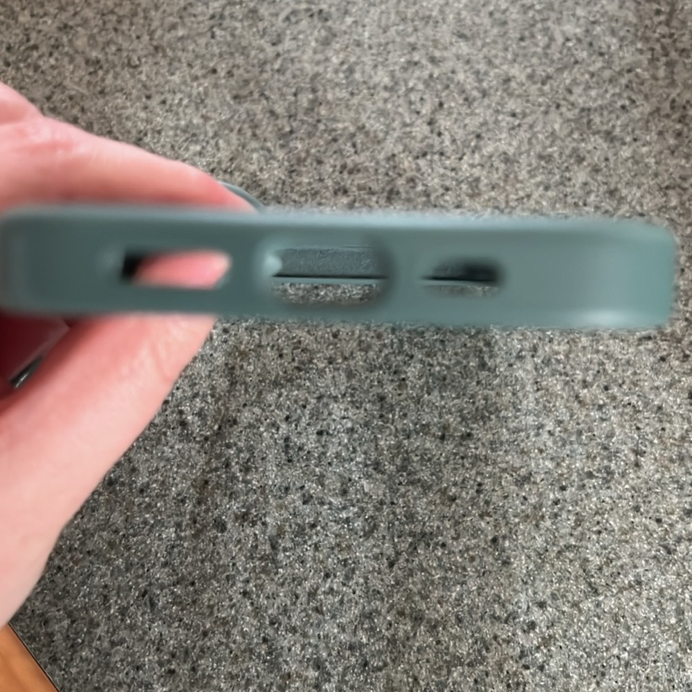 iPhone 13 Pro case - Picture 3 of 3